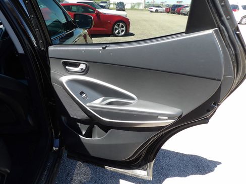 Used 2017 Hyundai Santa Fe Sport 2.0T FWD image 13