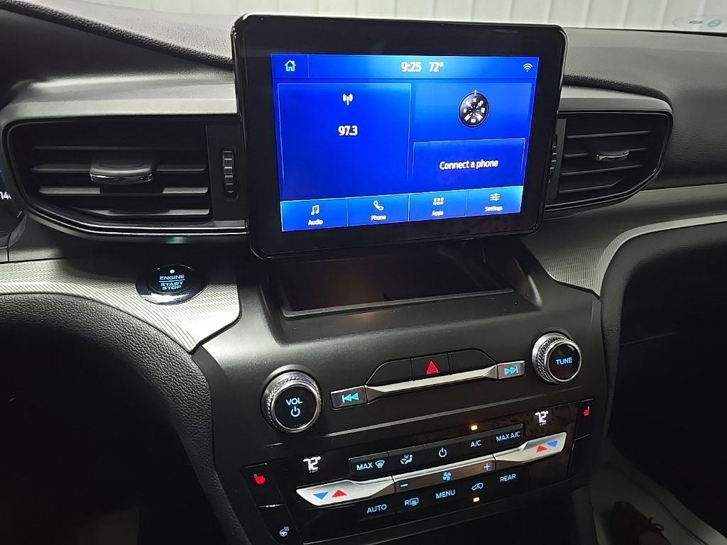 Used 2020 Ford Explorer XLT w/ Comfort Package AWD/4WD image 28