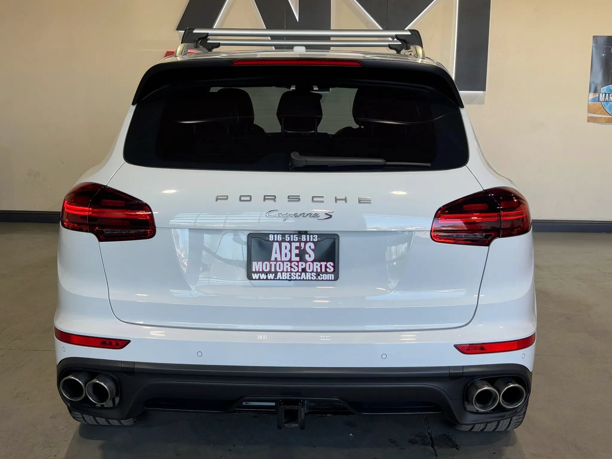 Used 2017 Porsche Cayenne S AWD/4WD image 5