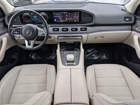 Used 2022 Mercedes-Benz GLS 450 4MATIC image 17