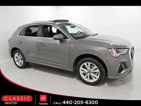 Used 2025 Audi Q3 2.0T Premium image 1