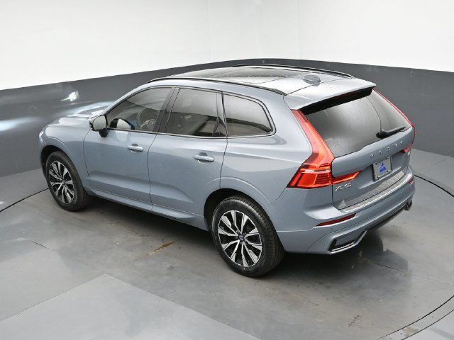 Used 2024 Volvo XC60 B5 Core w/ Protection Package Premier AWD/4WD image 43