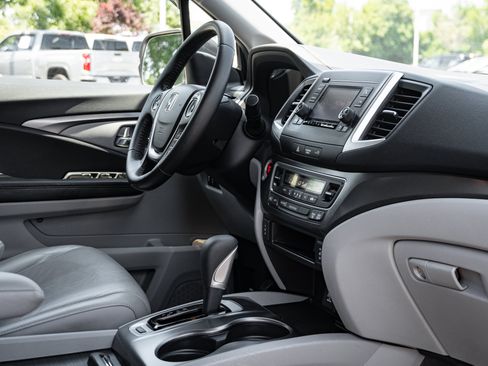 Used 2017 Honda Ridgeline RTL image 35
