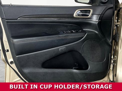 Used 2015 Jeep Grand Cherokee Limited w/ Luxury Group II image 19