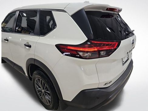 Used 2021 Nissan Rogue S image 22