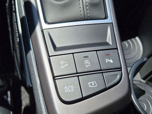 New 2026 Kia Sportage EX FWD image 30