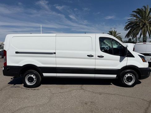 Used 2020 Ford Transit 150 Low Roof RWD image 4