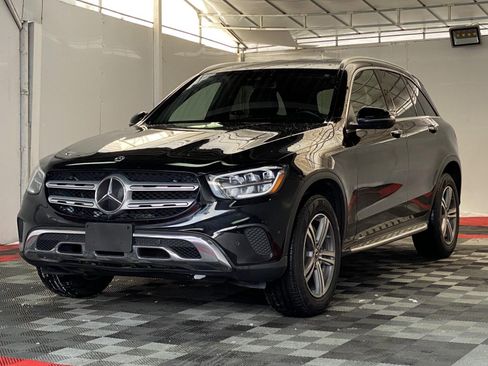 Used 2022 Mercedes-Benz GLC 300 4MATIC image 3