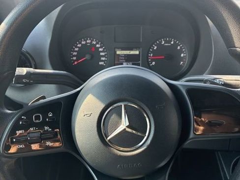 Used 2021 Mercedes-Benz Sprinter 2500 image 16