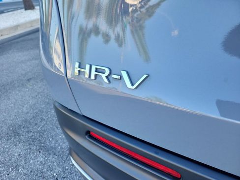 Used 2024 Honda HR-V Sport image 9
