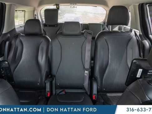 Used 2022 Kia Carnival SX FWD image 21