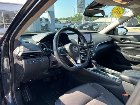 Used 2019 Nissan Altima 2.5 SV FWD image 27