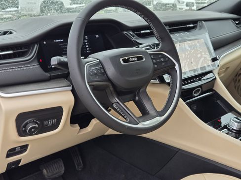 New 2026 Jeep Grand Cherokee L Limited image 18