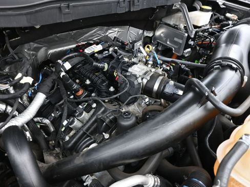 Used 2023 Ford F150 XLT w/ Equipment Group 302A High image 21