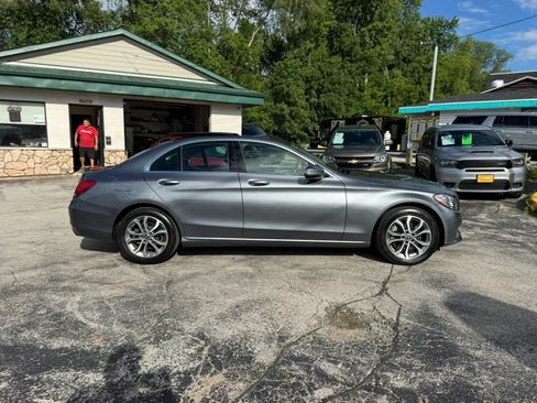 Used 2017 Mercedes-Benz C 300 4MATIC Sedan image 6