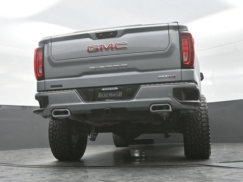 Used 2025 GMC Sierra 1500 AT4 w/ AT4 Premium Package AWD/4WD image 23
