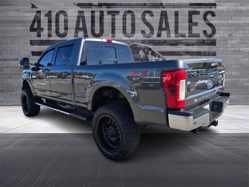 Used 2017 Ford F350 Lariat w/ Lariat Value Package AWD/4WD image 8
