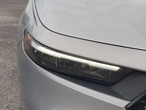 Used 2024 Honda Accord EX image 9