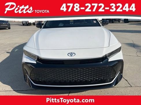 New 2026 Toyota Crown XLE image 3