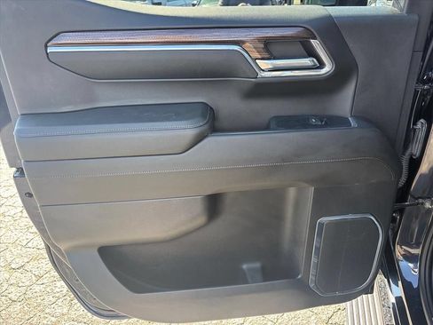 Used 2024 Chevrolet Silverado 1500 LT w/ Protection Package AWD/4WD image 18