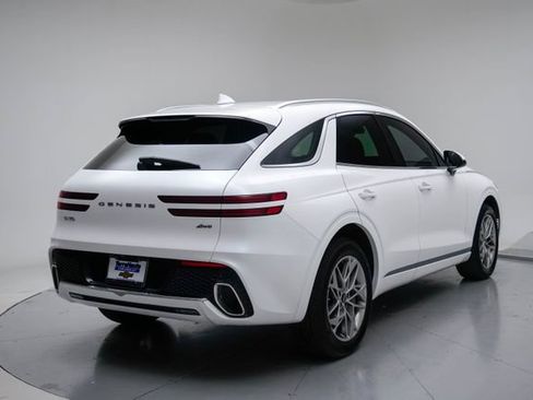Used 2025 Genesis GV70 2.5T AWD/4WD image 7