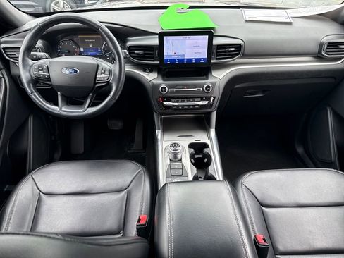 Certified 2020 Ford Explorer XLT w/ Equipment Group 202A image 11