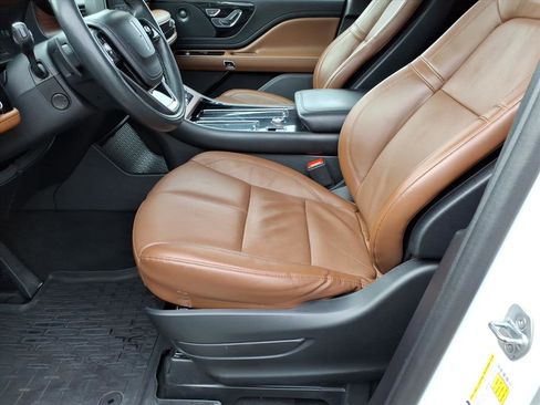 Used 2023 Lincoln Aviator Reserve w/ Elements Package Plus image 16