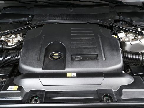 Used 2019 Land Rover Range Rover Sport HSE image 35
