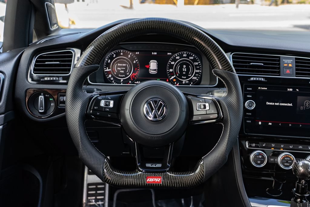 Used 2018 Volkswagen Golf R 4-Door AWD/4WD image 12