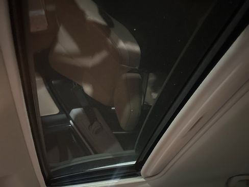 Used 2014 Toyota RAV4 Limited image 12