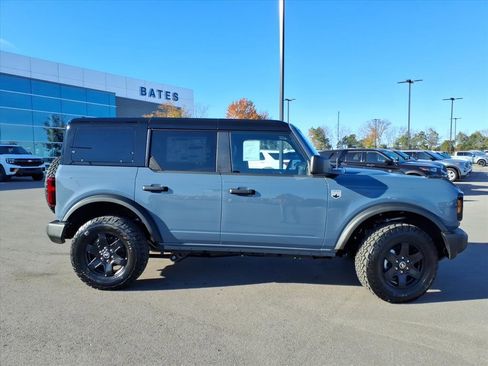 New 2025 Ford Bronco Big Bend image 2