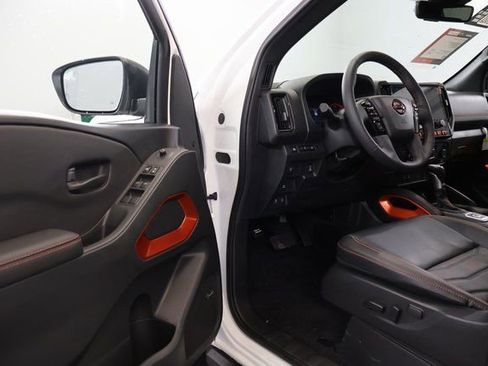 New 2026 Nissan Frontier PRO-4X w/ Pro Premium Package AWD/4WD image 8