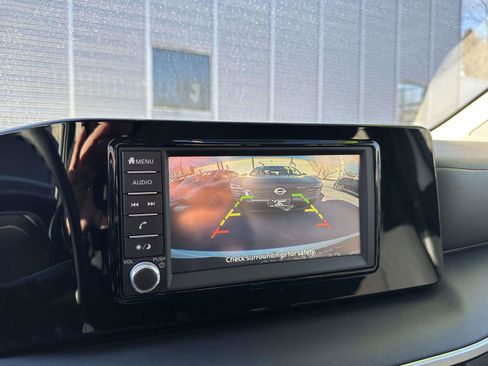 Used 2025 Nissan Kicks S image 19