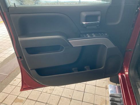 Used 2018 Chevrolet Silverado 1500 LT w/ All Star Edition image 9