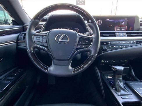 Used 2019 Lexus ES 350 w/ Premium Package image 6