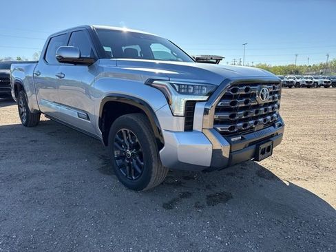 Used 2024 Toyota Tundra Platinum AWD/4WD image 8