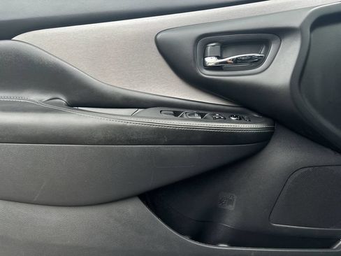Certified 2023 Nissan Murano SV FWD image 15