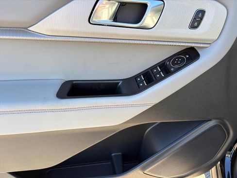 New 2026 Ford Explorer Active w/ Active Comfort Package image 20