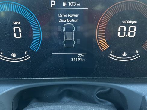 Used 2025 Hyundai Santa Cruz SEL AWD/4WD image 9