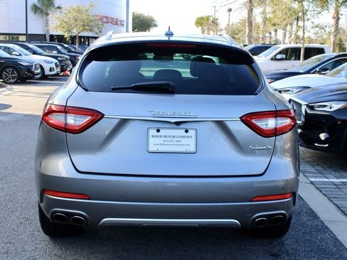 Used 2017 Maserati Levante S image 10