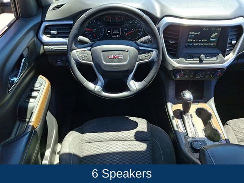 Used 2017 GMC Acadia SLE AWD/4WD image 3