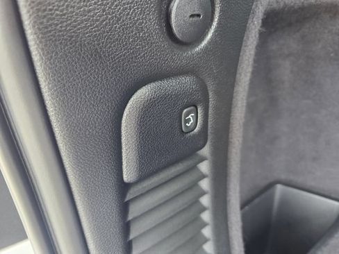 Used 2024 Dodge Durango GT RWD image 11