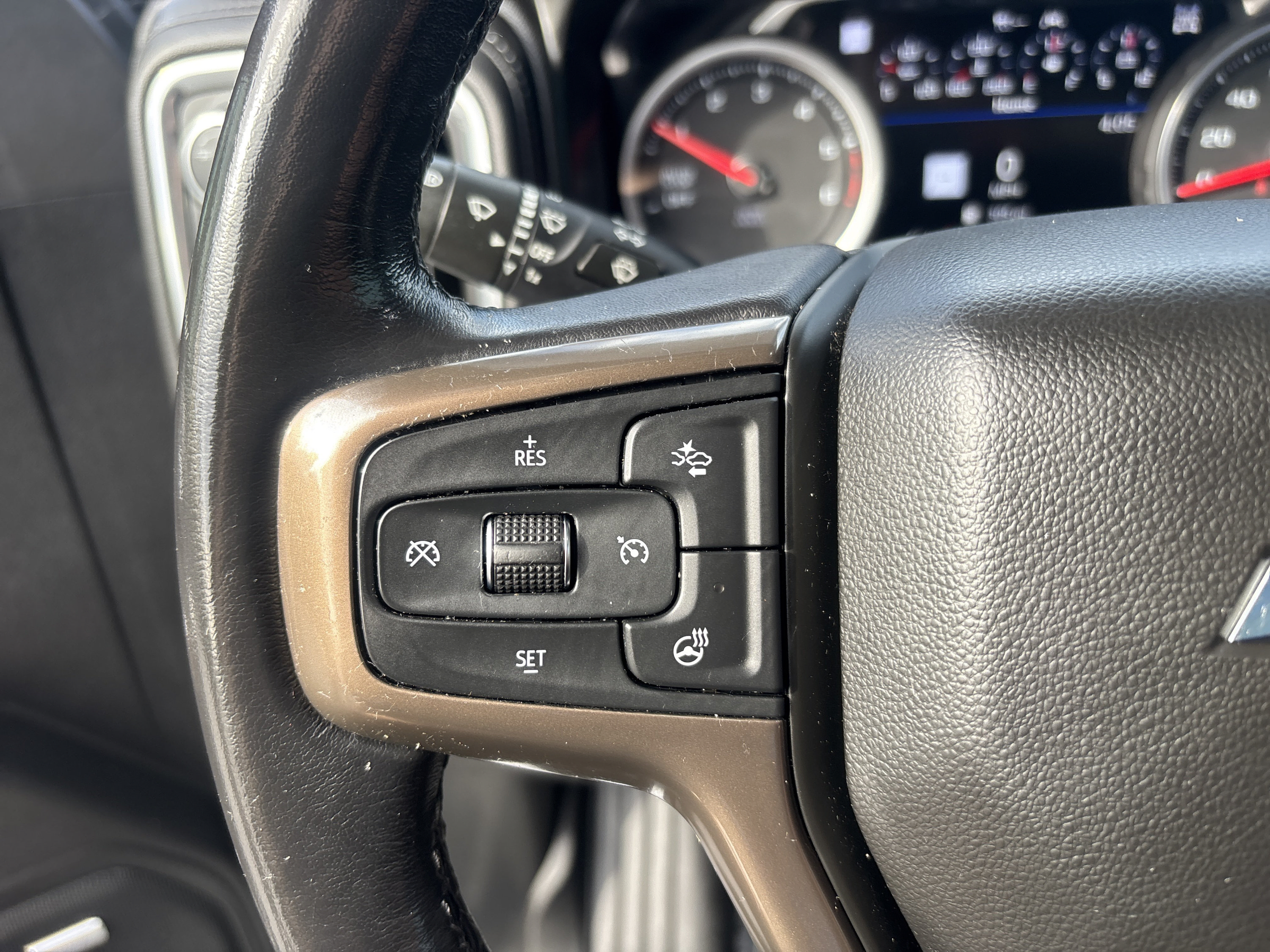 Used 2021 Chevrolet Silverado 1500 High Country w/ Technology Package AWD/4WD image 12