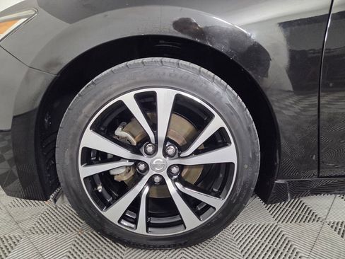Used 2017 Nissan Maxima 3.5 S FWD image 8