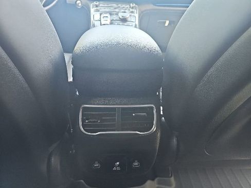 Used 2021 Hyundai Santa Fe Calligraphy AWD/4WD image 12