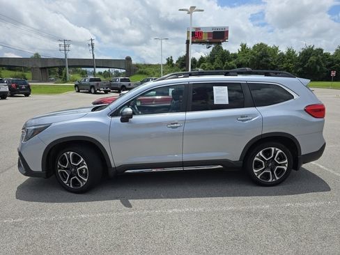Used 2023 Subaru Ascent Touring image 21