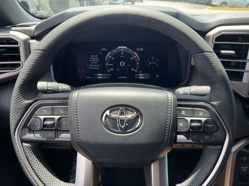Used 2026 Toyota Tundra Limited AWD/4WD image 16