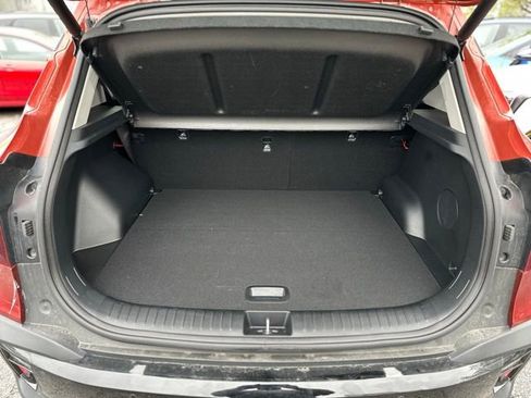 Used 2026 Kia Seltos SX w/ SX Sunroof Package AWD/4WD image 8