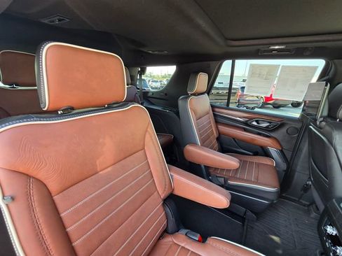 Used 2024 GMC Yukon Denali Ultimate AWD/4WD image 20