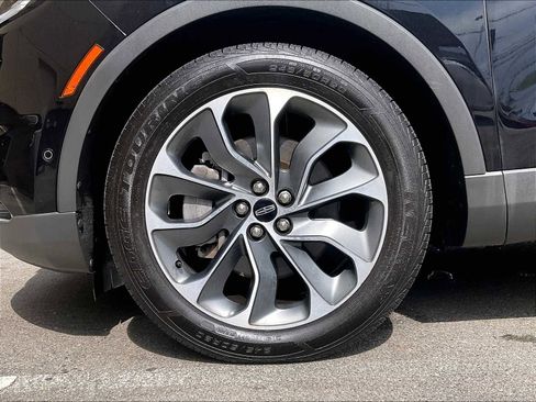 Used 2022 Lincoln Nautilus Reserve image 7